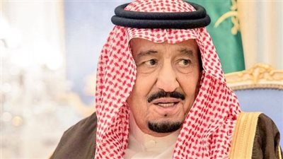 الملك سلمان يعتمد رمز الريال السعودي