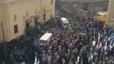 لحظة تشييع جثامين شهداء لقمة العيش بمسقط رأسهم بالغربية بعد مصرعهم في السعودية