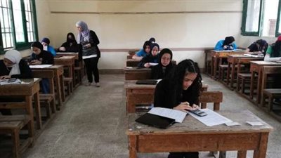 الحبس عامين وغرامة 100ألف جنيه عقوبة الغش بامتحانات