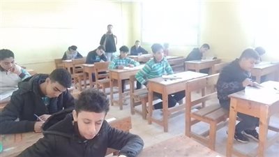 7 قرارات حاسمة لمواجهة مخالفات أول أيام امتحانات الشهادة الإعدادية (إنفوجراف)