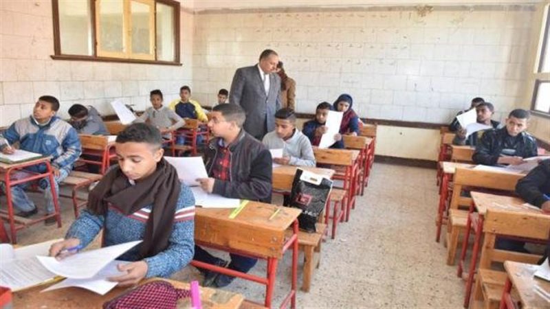 طلاب الشهادة الإعدادية،