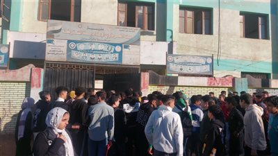 لجان الشهادة الإعدادية في الدقهلية تغلق أبوابها لبدء امتحان العربي (بث مباشر) 