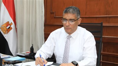محافظ الجيزة يتابع انتظام صرف المقررات التموينية للمواطنين