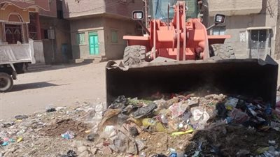 محافظ الشرقية يوجه برفع تراكمات قمامة بشوارع الزقازيق 