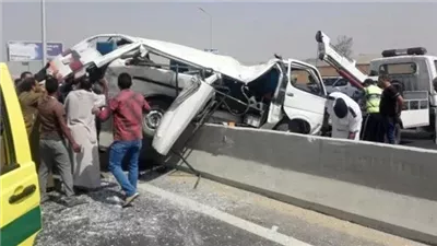 بعد تصادم تريلا بـ 7 سيارات بالطريق الأوسطي، تعرف على العقوبة المتوقعة لسائق النقل الثقيل 