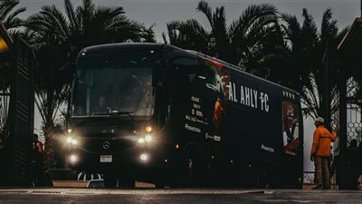 موعد وصول حافلة الأهلي إلى استاد القاهرة لمواجهة صن داونز