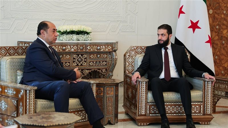 السفير حسام زكى والشرع،