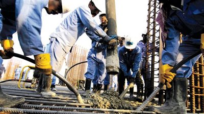  كيف يتم تحديد أجور العمالة المؤقتة في القانون؟