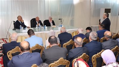 وزير الصناعة: منع تسقيع الأراضي الصناعية وعدم غلق أي منشأة صناعية إلا بقرار من رئيس مجلس الوزراء