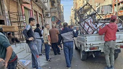 رئيس مدينة الإبراهيمية بالشرقية يتابع تمهيد وتسوية الطرق 