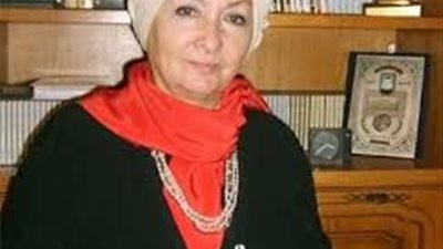 زينب عبد العزيز، حكاية امرأة من مصر..تصدت لتخاريف المستشرقين..أنجزت ترجمة معاني القرآن الكريم باللغة الفرنسية..حصلت على الدكتوراه في 