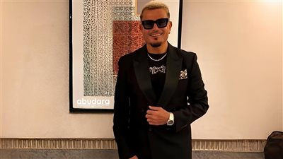 الهضبة وأحمد عز أفضل إطلالات الرجال على سجادة JOY AWARDS