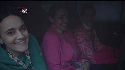 كتائب القسام تنشر مشاهد توثق تسليم الأسيرات الإسرائيليات في غزة (فيديو)