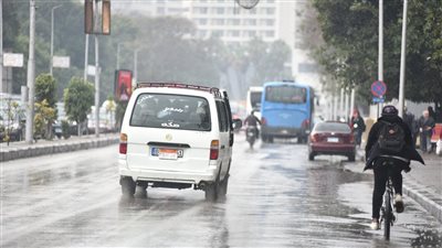 شبورة كثيفة وأمطار، تحذير من حالة الطقس حتى السبت المقبل