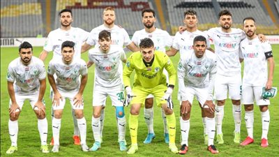 علي ماهر يكافئ لاعبي المصري بعد الفوز على إنبي