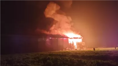  حريق هائل بثلاجة للمواد الغذائية في القليوبية 