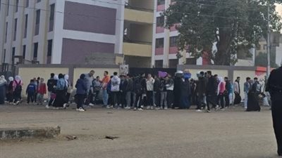 80 ألف طالب بالإعدادية يؤدون امتحاني الجبر والهندسة في أسيوط