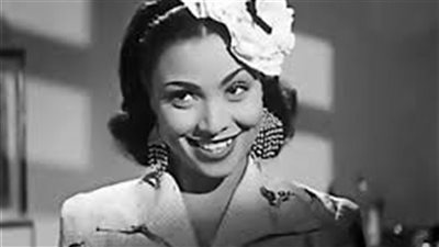 سعاد مكاوي.. بدأت مشوارها الفني مغنية للمونولوج.. قدمت أشهر ثنائي غنائي وتمثيلي مع إسماعيل يس.. وهذا سر خلافها مع أم كلثوم