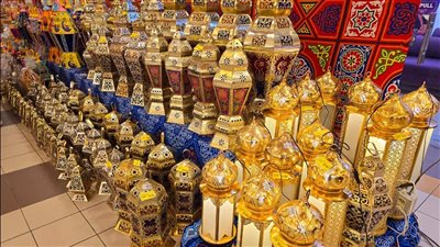 أسعار فوانيس رمضان في المتاجر الكبرى لعام 2025.. المعدني يصل لـ 4350 جنيها والصاج بـ 900.. وهذه أبرز مراحل تصنيعه (فيديو وصور) 