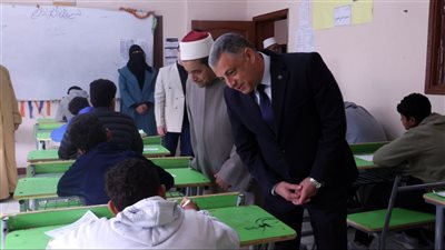 تفاصيل جولة محافظ الإسماعيلية بلجان امتحانات الشهادة الإعدادية والأزهرية (صور) 