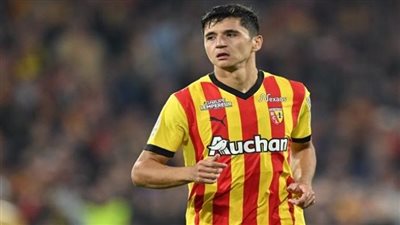 عبد القادر خوسانوف يجتاز الكشف الطبي ويوقع عقود انتقاله لـ مانشستر سيتي 