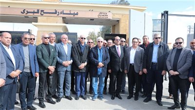 وزير التعليم العالي يترأس وفدًا من مديري المستشفيات الجامعية لتفقد معبر رفح 