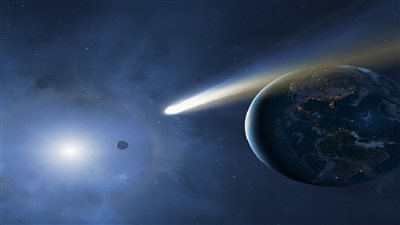 بعد اقترابه من الشمس، عالم فلك يعلن تفكك المذنب أطلس 