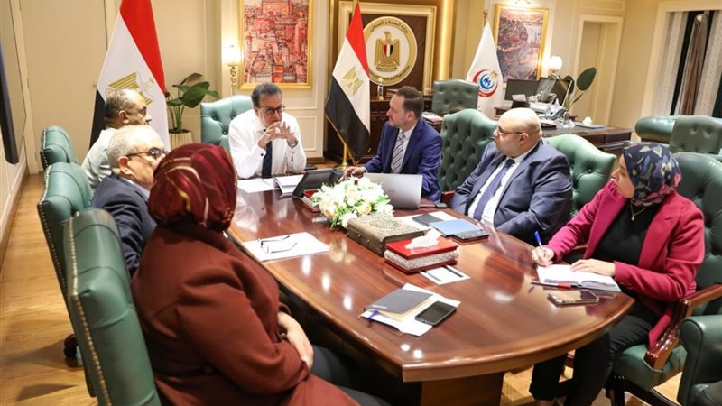 اجتماع د.خالد عبدالغفار،