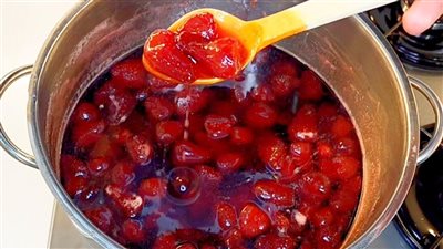 تعلمي طريقة عمل مختلف أنواع المربى في البيت