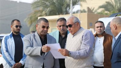 محافظ الوادي الجديد يتابع جاهزية موقع اصطفاف معدات الإغاثة بالخارجة