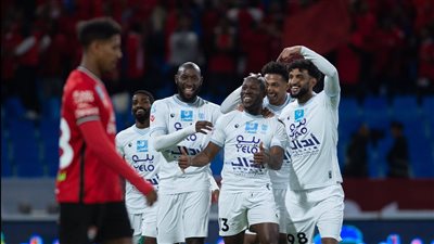 الأخدود يفوز على الرائد 0/2 في الدوري السعودي (صور)