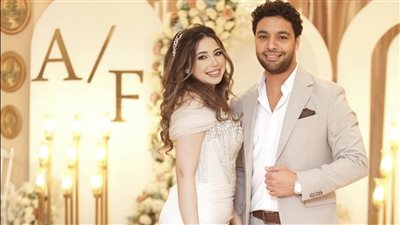 ابتديت السنة بخبر يفرحكم، المطرب أحمد جمال يحتفل بخطبته