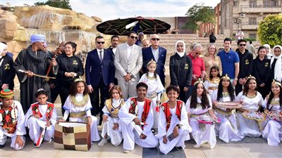 محافظ الأقصر يشهد احتفالية مبادرة 