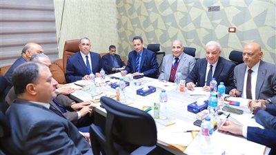 قرارات هامة، تفاصيل اجتماع نقيب المحامين بهيئة المكتب والأمانة العامة