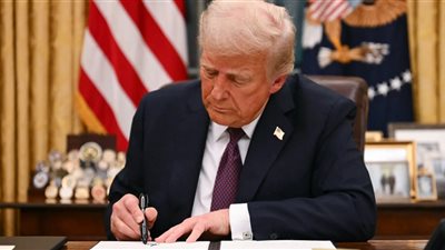 بينهم شيف شهير وجنرال وصفه بـ