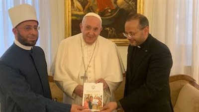 وزير الأوقاف يتلقى رسالة من بابا الفاتيكان بمناسبة اليوم العالمي للسلام 