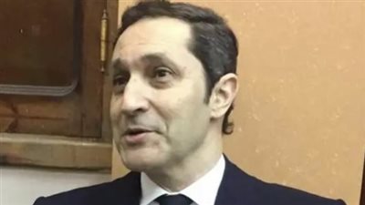 بعد اعتماده جنسين ذكرا وأنثى فقط، رسالة علاء مبارك لـ ترامب: عشنا وشفنا 