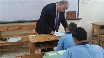 امتحان الإنجليزية يرسم البسمة على وجوه طلاب الشهادة الإعدادية بالفيوم 