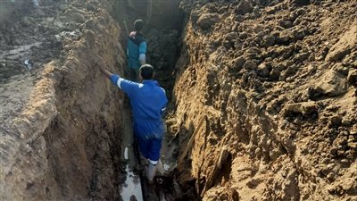 مياه القناة: الانتهاء من إصلاح الكسر الرئيسي المفاجئ بمنطقة أبوخروع في وقت قياسي