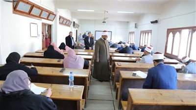 «البحوث الإسلامية» يعقد الاختبارات التحريرية للترقيات الأدبية لوعاظ الأزهر