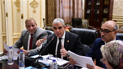 هل يحق لشركات إلحاق العمالة تحصيل نسبة من أجر العامل؟ 