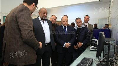 وزير الزراعة النيجيري يتفقد المركز الدولي للتلقيح الصناعي بـ