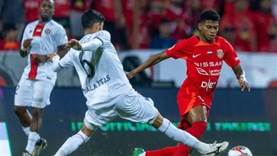 شباب الأهلي يحسم الشوط الأول لصالحه أمام الجزيرة بالدوري الإماراتي بمشاركة النني (فيديو)