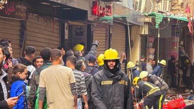 تفاصيل حريق العتبة، النيران تلتهم مول درب البرابرة وإصابة 4 أشخاص باختناق (صور)