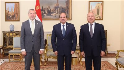 تفاصيل مباحثات السيسي وسكرتير عام المنظمة البحرية الدولية (صور)