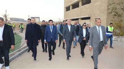 وزير الرياضة ومحافظ القاهرة يتفقدان الأعمال الإنشائية للمدرسة الأولمبية الدولية