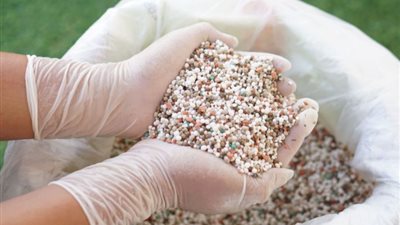 طن اليوريا العادي يتراجع 1265جنيهًا، أسعار الأسمدة بالأسواق