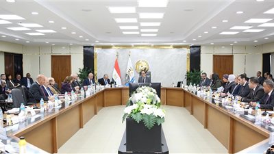 وزير قطاع الأعمال: القطاع السياحي يسهم بشكل مباشر في دعم الاقتصاد الوطني