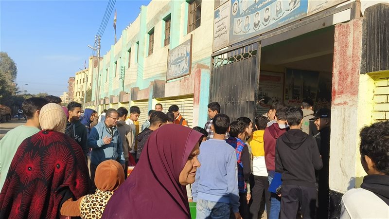 طلاب الشهادة الاعدادية