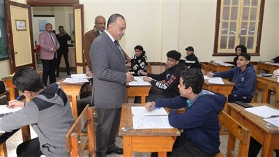 التربية والتعليم تنشر نموذج امتحان البوكلت في الـ math للشهادة الإعدادية